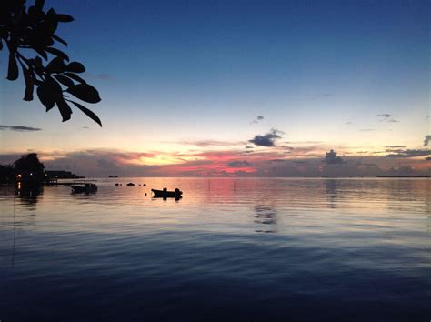 Majuro Lagoon Sunset | Island life style, Island life, Majuro