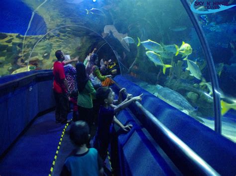 #Malaysia The Aquaria KLCC located beneath Kuala Lumpur Convention Cetre is said to be the world ...