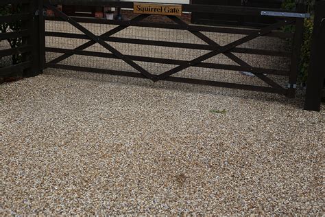 Gravel & Shingle Driveways Cambridge | Paths | Surfaces