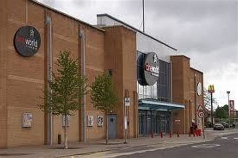 Disappointing experience in an almost empty cinema - Cineworld Dundee ...