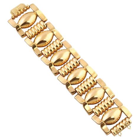 Vintage 18k Yellow Gold Retro Bracelet For Sale at 1stDibs | cleopatra ...