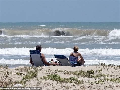 SpaceX makes 'final' attempt to buy out remaining residents of small Texas village to build ...