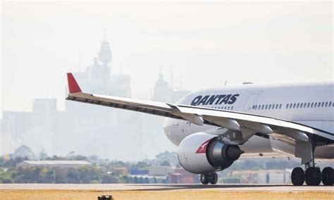 Qantas Near Miss At Sydney Airport Under Investigation - Simple Flying