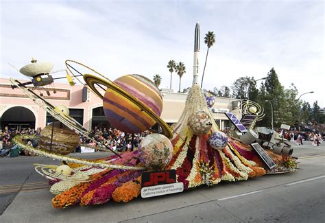 Pin by slycooley on 2015 | Rose parade, Parade float, Halloween parade ...