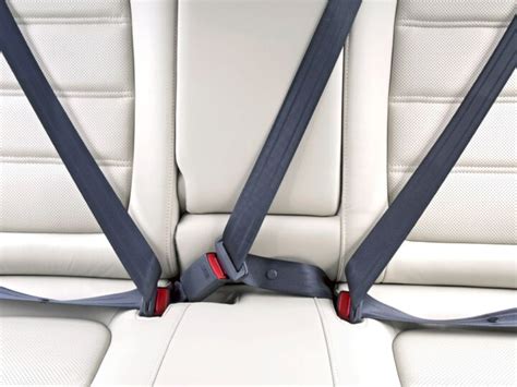 8 Different Types of Seat Belts in Cars - Jalopy Talk