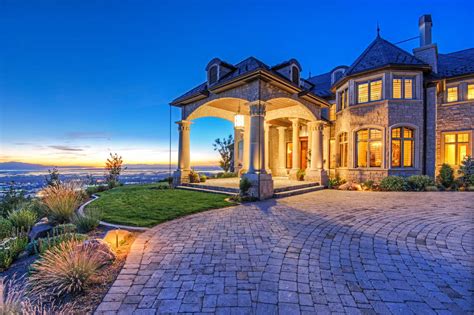 Welcome Home | Grand Entrances | Summit Sotheby's International Realty ...