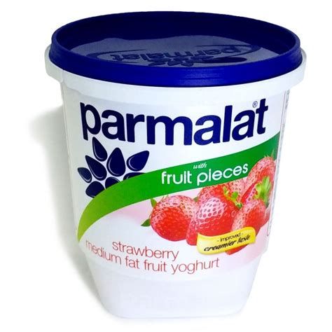 Parmalat Medium Fat Fruit Pieces Strawberry Yoghurt 1kg