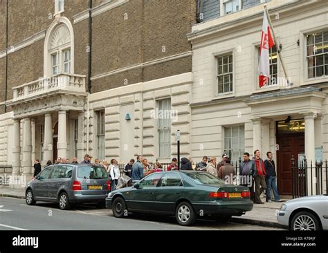 Foreign embassy london hi-res stock photography and images - Alamy