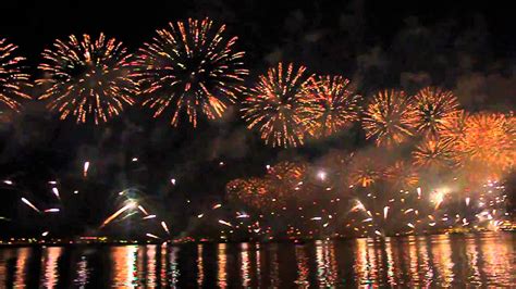 qatar national day fireworks dec 2013 - YouTube