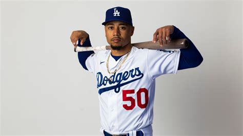 Mookie Betts Makes Dodgers’ Spring Training Debut – NBC Los Angeles