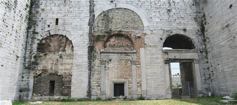 Istanbul (Walls & Fortifications)