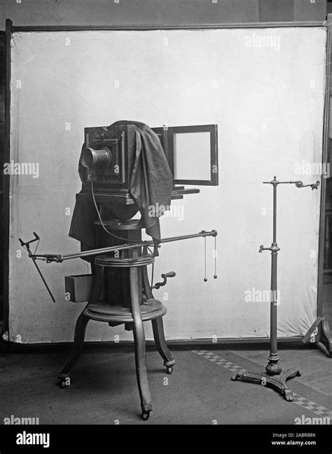 Vintage camera in a photography studio ca. 1925 Stock Photo - Alamy