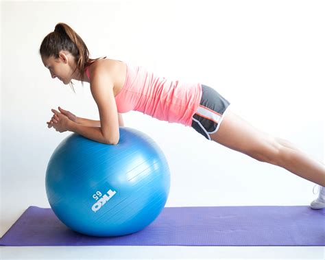 4 Ways to Do Prone Planks With an Exercise Ball - wikiHow