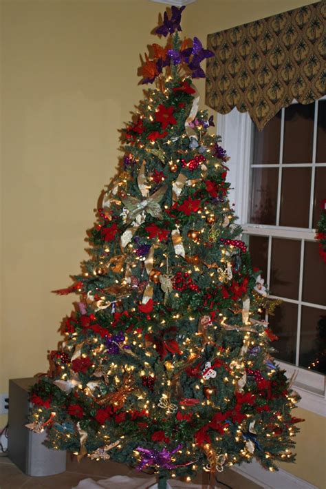 40 Christmas Tree Decorations With Garland - Decoration Love