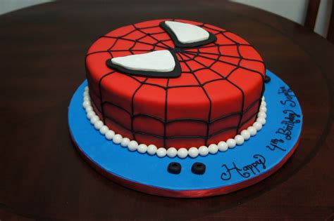 Karina's Kakes: Spiderman Cake!!!