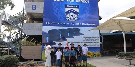 Mansfield State High School cruise into 2022 with a new set of wheels – Ross Vasta MP