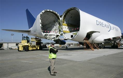 An Enormous Boeing 747 Landed At The Wrong Airport, And Now Taking Off Again Is Going To Be ...