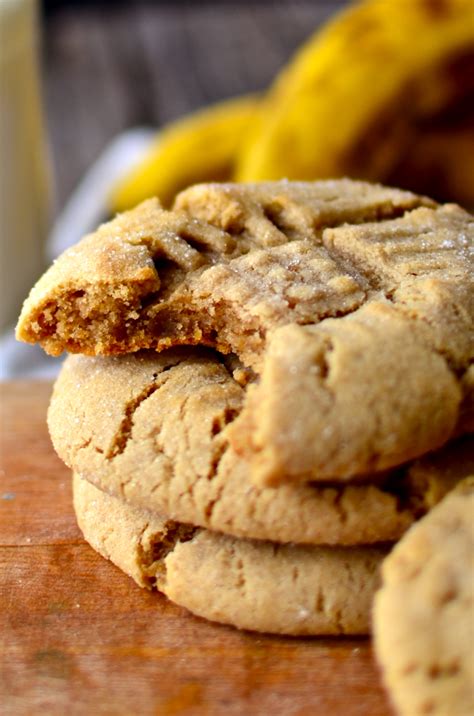 Yammie's Noshery: Fat Chewy Peanut Butter Banana Cookies