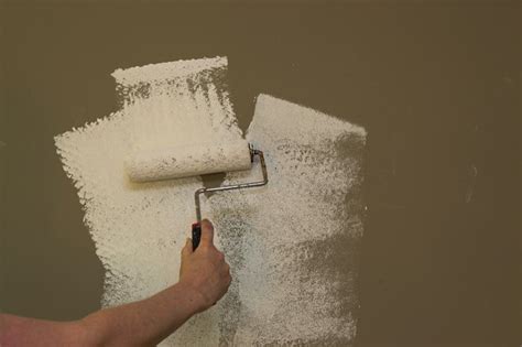 Do I Need to Prime Walls Before Painting? | Hunker