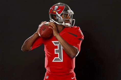 Buccaneers Nike Color Rush Uniform Photo Shoot - Advertising ...