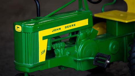 John Deere 520 Pedal Tractor | F165 | Davenport 2017