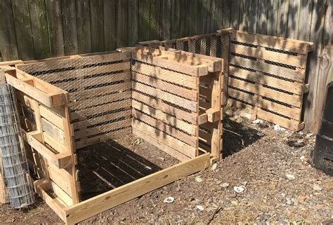 How to Build a Compost Bin Out of Used Wood Pallets — kitchen plot