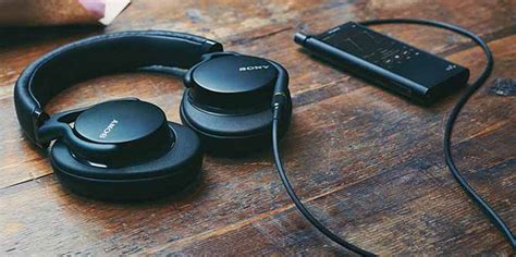 Review of the Sony MDR-1AM2 Wired High-Res Overhead Headphones