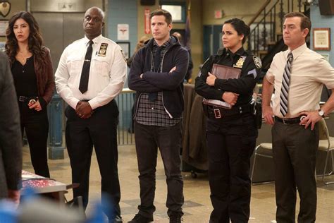 "Brooklyn Nine-Nine" pays tribute to Captain Holt star Andre Braugher ...