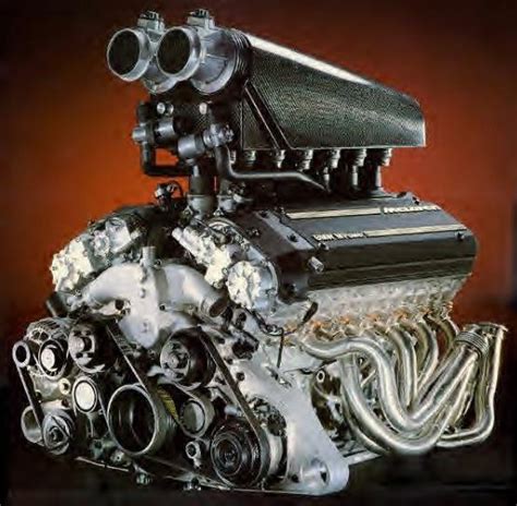 RealCollector: BMW V12 engine