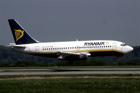 The Aviation Photo Company | Ireland | Ryanair Boeing 737-200 EI-CJF (1997)