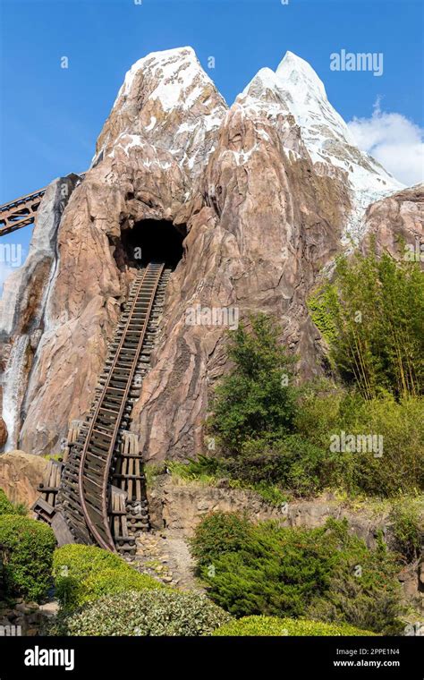 The amazing Everest ride Stock Photo - Alamy