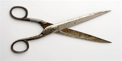 How to Sharpen Scissors | 4 Tips for a Sharp Pair of Scissors