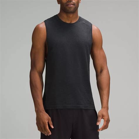 Best Men's Workout Clothes 2024, Tested by Fitness Experts