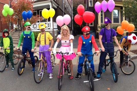 8 Co-ed Group Halloween Costumes | Clever halloween costumes, Clever ...