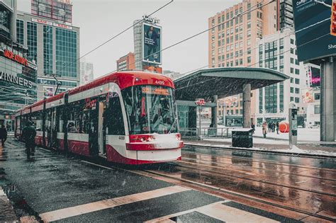 Toronto wants to know which bus and streetcar routes need to be ...