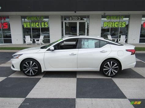 2020 Pearl White Tricoat Nissan Altima Platinum AWD #142845794 Photo #9 ...