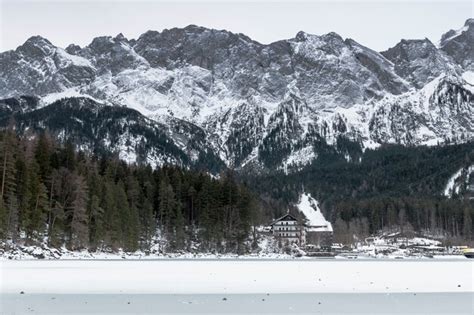 Premium Photo | Eibsee lake in winter