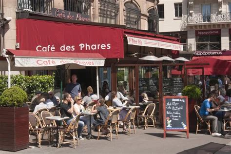 Street cafe Stock Photos, Royalty Free Street cafe Images | Depositphotos