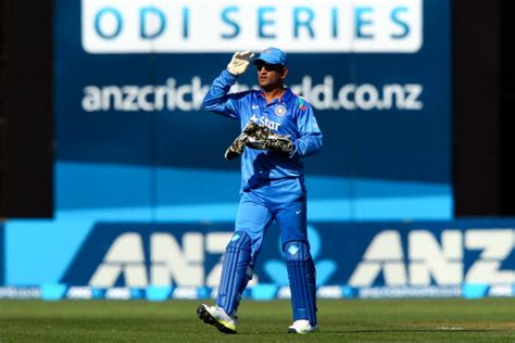 Top 10 Greatest Wicket-Keepers of All Time