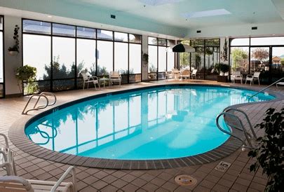 7 Pet Friendly Colorado Springs Cheap Hotels with Indoor Pool