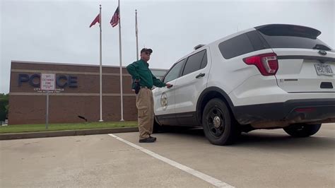 Clarksville police officer still serving his community at 84 ...