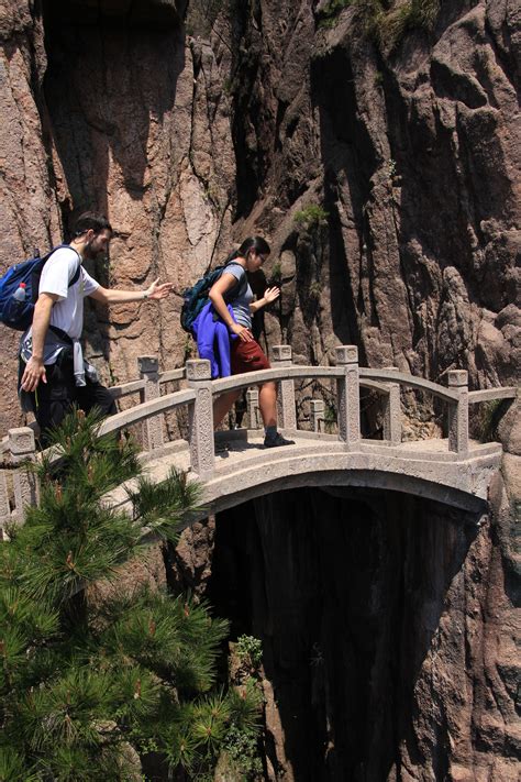 Pin by Tiborné Papp on ÁZSIA K.KÍNA | Stairs, Huangshan, Nature