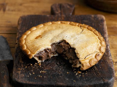 English Beef Pastry Pie recipe | Eat Smarter USA