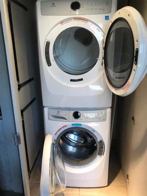 Electrolux washer dryer combo for sale in New York, NY - 5miles: Buy and Sell