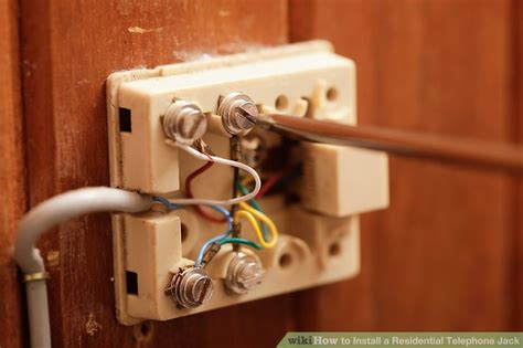 How to Install a Residential Telephone Jack (with Pictures)