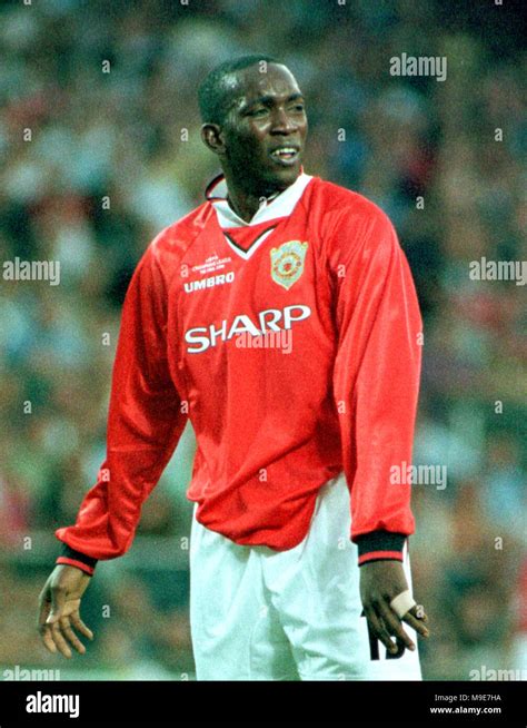 Dwight yorke manchester united fc hi-res stock photography and images ...