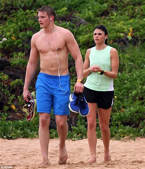 Alexander Ludwig spotted with his girlfriend in Hawaii (1/2/2013 ...