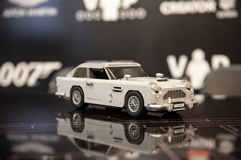 Lego James Bond Aston Martin DB5 hands-on with the ejector seat - CNET