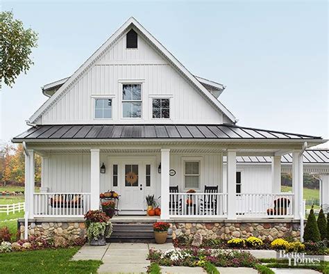 15 Beautiful White Farmhouses | Home Stories A to Z