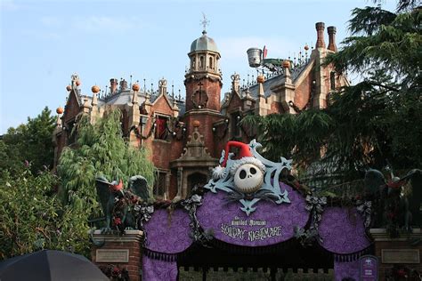 Haunted Mansion Holiday Nightmare (Tokyo) - Disney's Haunted Mansion